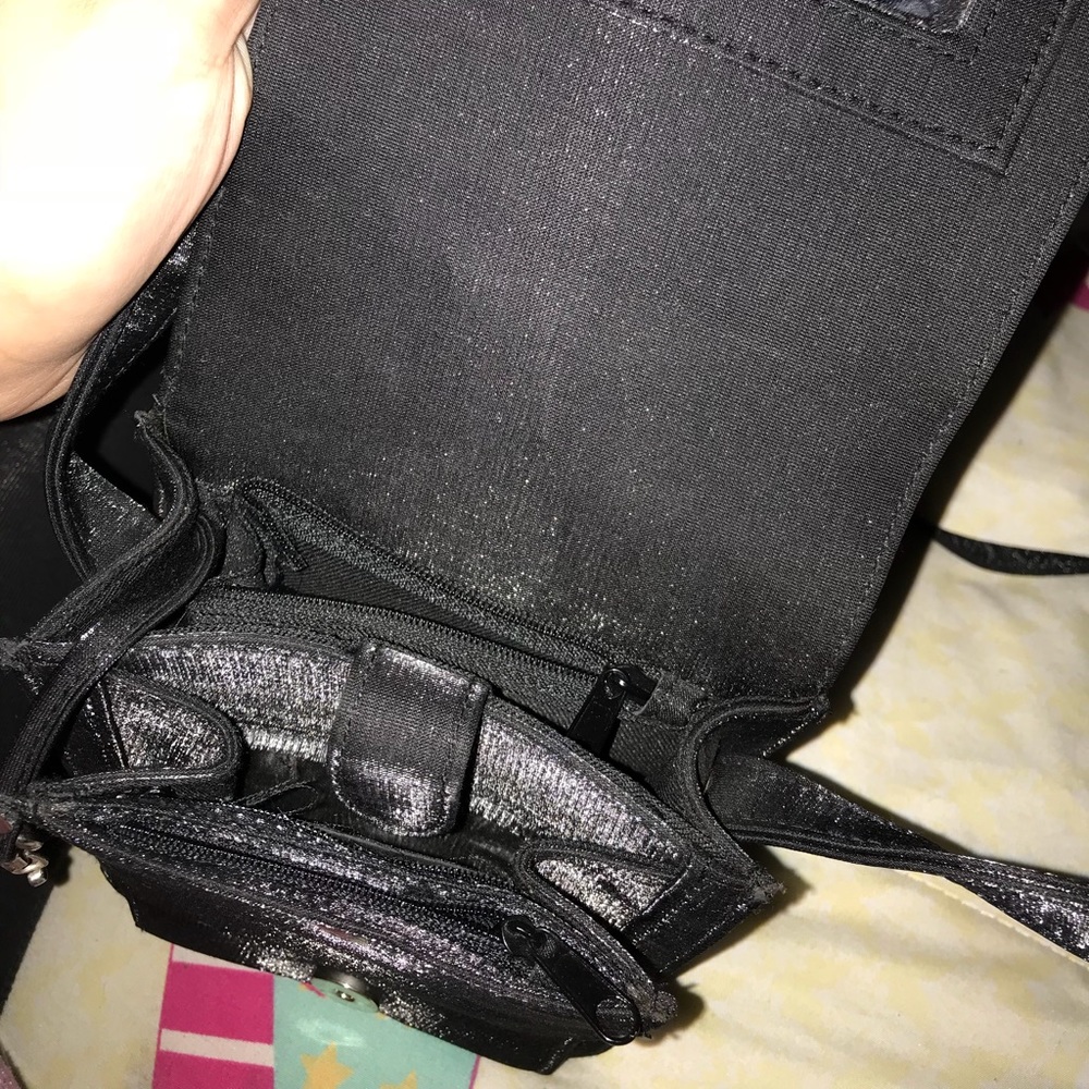 Purse - Picture 3 of 4